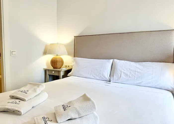 The Center Flat- Eaw Homes * Marbella